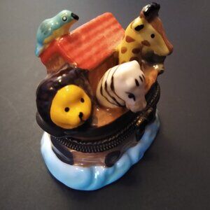 Vintage Noah's Ark Themed Trinket Box